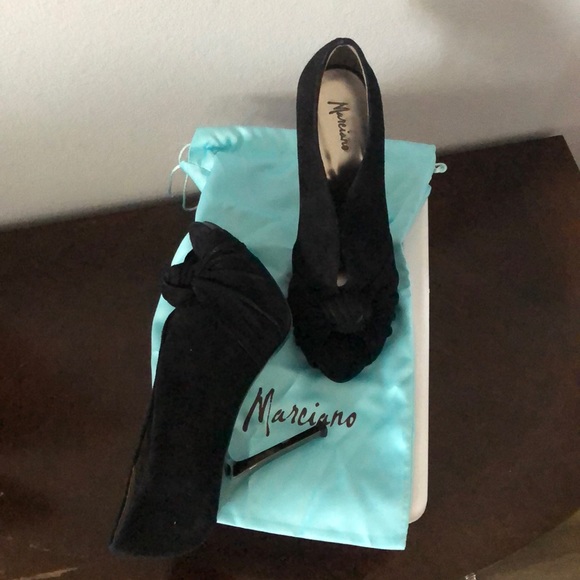 Marciano heels - Picture 1 of 2